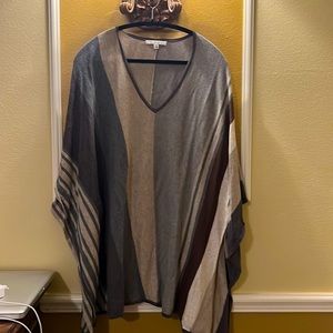 CAbi poncho M